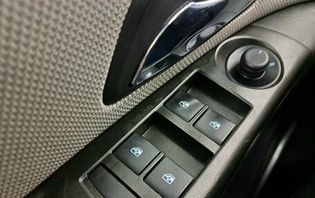 Chevrolet Cruze II, 2014 год, 700 000 рублей, 9 фотография