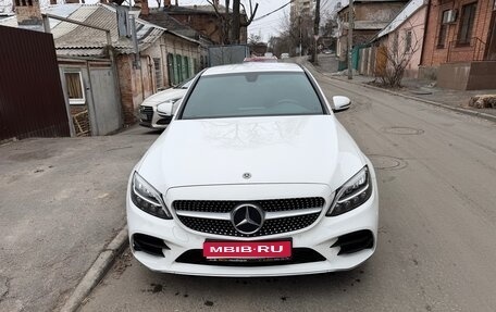 Mercedes-Benz C-Класс, 2018 год, 3 300 000 рублей, 1 фотография
