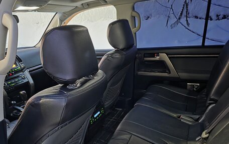 Toyota Land Cruiser 200, 2010 год, 3 333 333 рублей, 6 фотография