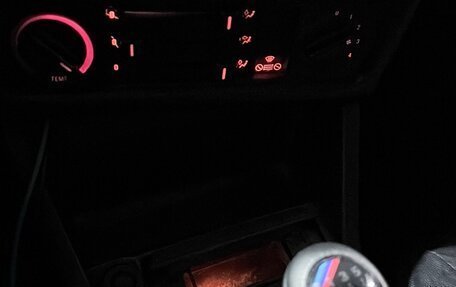 BMW 3 серия, 1984 год, 350 000 рублей, 17 фотография