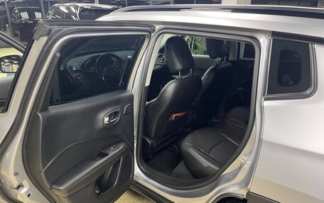 Jeep Compass II, 2019 год, 3 000 000 рублей, 2 фотография