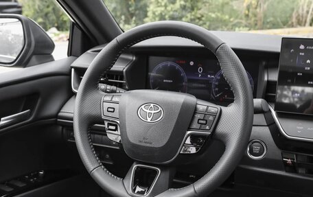 Toyota Camry, 2025 год, 4 220 000 рублей, 9 фотография