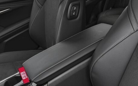 Toyota Camry, 2025 год, 4 220 000 рублей, 17 фотография