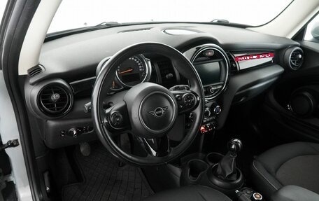 MINI Hatch, 2020 год, 1 990 000 рублей, 12 фотография