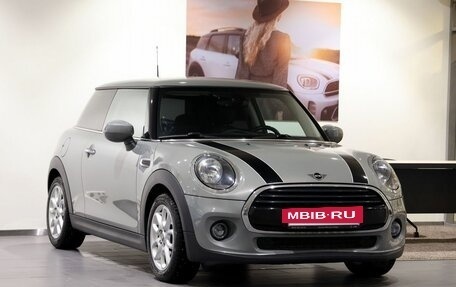 MINI Hatch, 2020 год, 1 990 000 рублей, 3 фотография