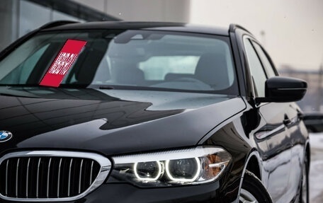 BMW 5 серия, 2019 год, 2 849 000 рублей, 2 фотография