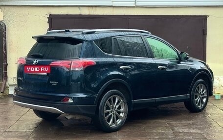 Toyota RAV4, 2018 год, 2 300 000 рублей, 7 фотография