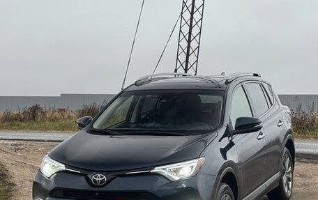 Toyota RAV4, 2018 год, 2 300 000 рублей, 3 фотография