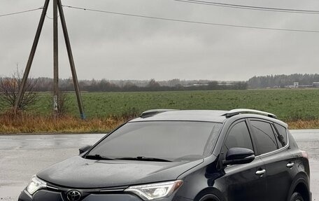 Toyota RAV4, 2018 год, 2 300 000 рублей, 2 фотография