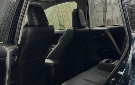 Toyota RAV4, 2018 год, 2 300 000 рублей, 18 фотография