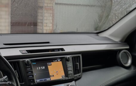 Toyota RAV4, 2018 год, 2 300 000 рублей, 23 фотография