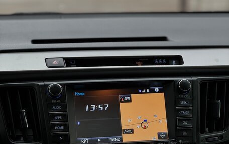 Toyota RAV4, 2018 год, 2 300 000 рублей, 22 фотография