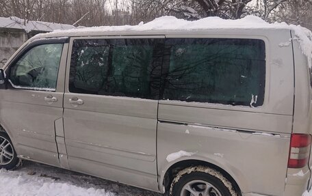 Volkswagen Multivan T5, 2003 год, 800 000 рублей, 8 фотография