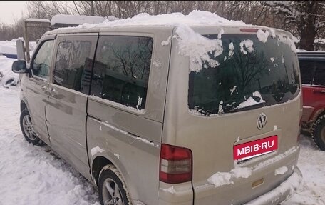 Volkswagen Multivan T5, 2003 год, 800 000 рублей, 3 фотография