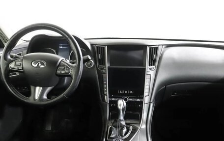 Infiniti Q50 I рестайлинг, 2015 год, 1 780 000 рублей, 12 фотография