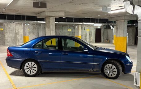 Mercedes-Benz C-Класс, 2006 год, 950 000 рублей, 2 фотография