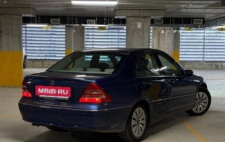 Mercedes-Benz C-Класс, 2006 год, 950 000 рублей, 4 фотография