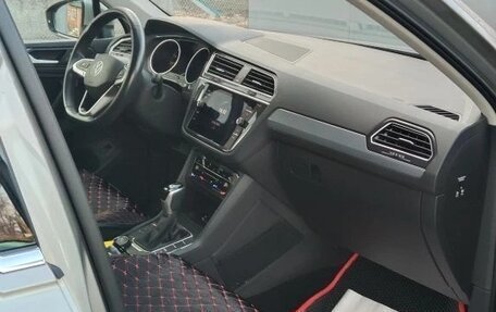 Volkswagen Tiguan II, 2021 год, 3 320 000 рублей, 5 фотография