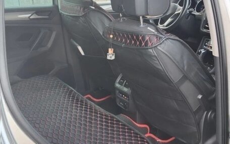 Volkswagen Tiguan II, 2021 год, 3 320 000 рублей, 6 фотография