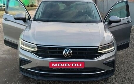 Volkswagen Tiguan II, 2021 год, 3 320 000 рублей, 4 фотография