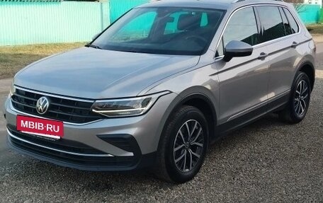 Volkswagen Tiguan II, 2021 год, 3 320 000 рублей, 7 фотография