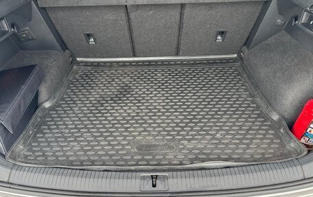 Volkswagen Tiguan II, 2017 год, 2 000 000 рублей, 16 фотография