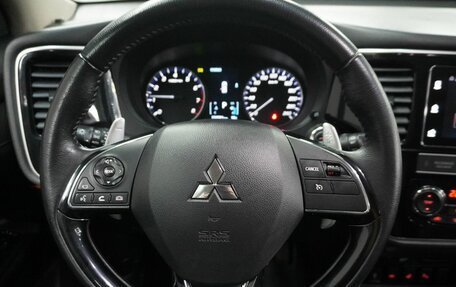 Mitsubishi Outlander III рестайлинг 3, 2018 год, 2 278 000 рублей, 12 фотография