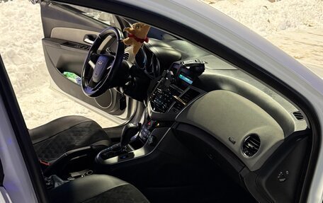 Chevrolet Cruze II, 2012 год, 850 000 рублей, 9 фотография