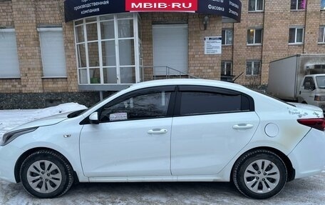 KIA Rio IV, 2017 год, 950 000 рублей, 4 фотография