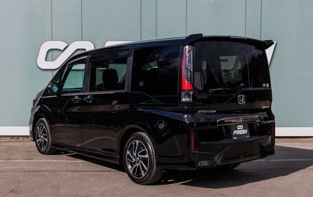 Honda Stepwgn IV, 2018 год, 2 250 000 рублей, 2 фотография