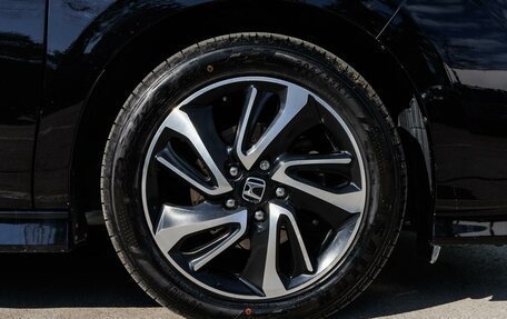 Honda Stepwgn IV, 2018 год, 2 250 000 рублей, 6 фотография