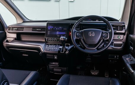 Honda Stepwgn IV, 2018 год, 2 250 000 рублей, 8 фотография