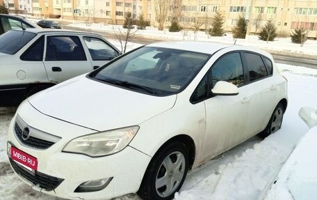 Opel Astra J, 2011 год, 580 000 рублей, 4 фотография