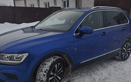 Volkswagen Tiguan II, 2019 год, 2 929 000 рублей, 8 фотография