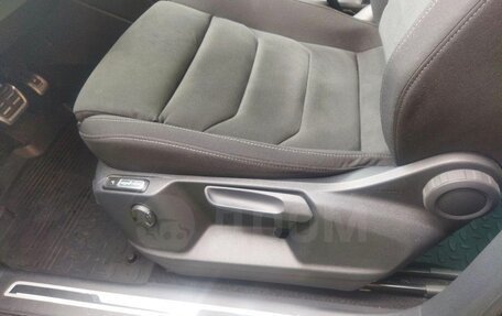 Volkswagen Tiguan II, 2019 год, 2 929 000 рублей, 18 фотография