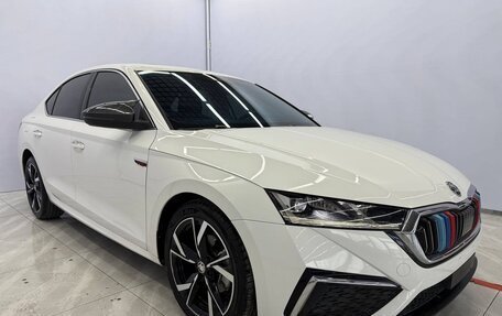 Skoda Octavia IV, 2021 год, 2 390 000 рублей, 2 фотография