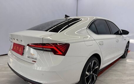 Skoda Octavia IV, 2021 год, 2 390 000 рублей, 4 фотография