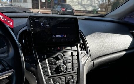 Opel Astra J, 2010 год, 650 000 рублей, 8 фотография