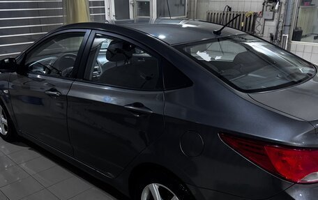 Hyundai Solaris II рестайлинг, 2014 год, 1 000 000 рублей, 8 фотография