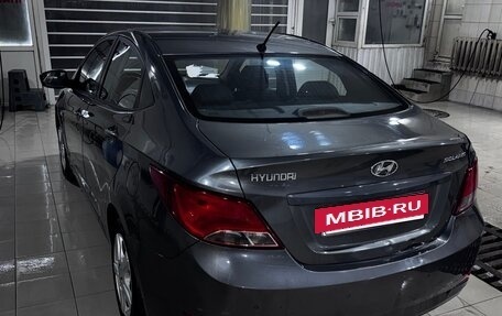 Hyundai Solaris II рестайлинг, 2014 год, 1 000 000 рублей, 9 фотография