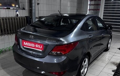 Hyundai Solaris II рестайлинг, 2014 год, 1 000 000 рублей, 12 фотография