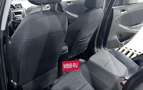 Hyundai Solaris II рестайлинг, 2014 год, 1 000 000 рублей, 23 фотография