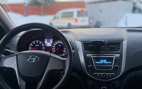 Hyundai Solaris II рестайлинг, 2016 год, 625 000 рублей, 8 фотография