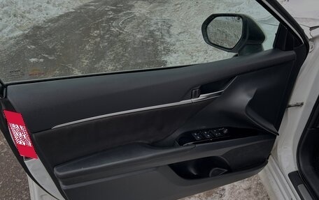 Toyota Camry, 2019 год, 1 640 000 рублей, 13 фотография