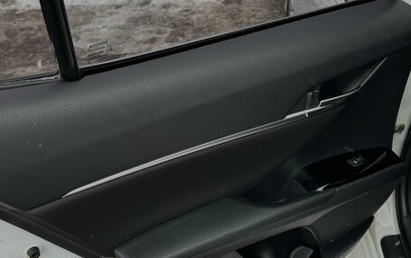 Toyota Camry, 2019 год, 1 640 000 рублей, 14 фотография