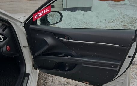 Toyota Camry, 2019 год, 1 640 000 рублей, 15 фотография