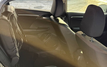 Honda Fit III, 2014 год, 900 000 рублей, 7 фотография