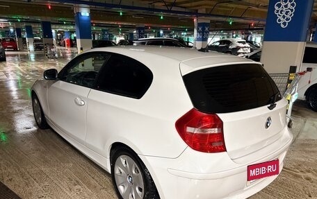 BMW 1 серия, 2010 год, 800 000 рублей, 5 фотография