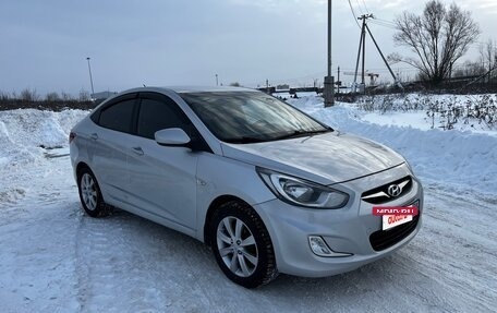 Hyundai Solaris II рестайлинг, 2011 год, 520 000 рублей, 3 фотография