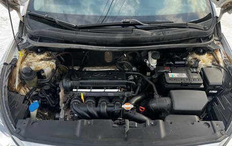 Hyundai Solaris II рестайлинг, 2011 год, 520 000 рублей, 12 фотография